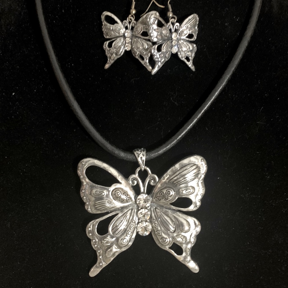 Silvertone Leather Butterfly Necklace Set